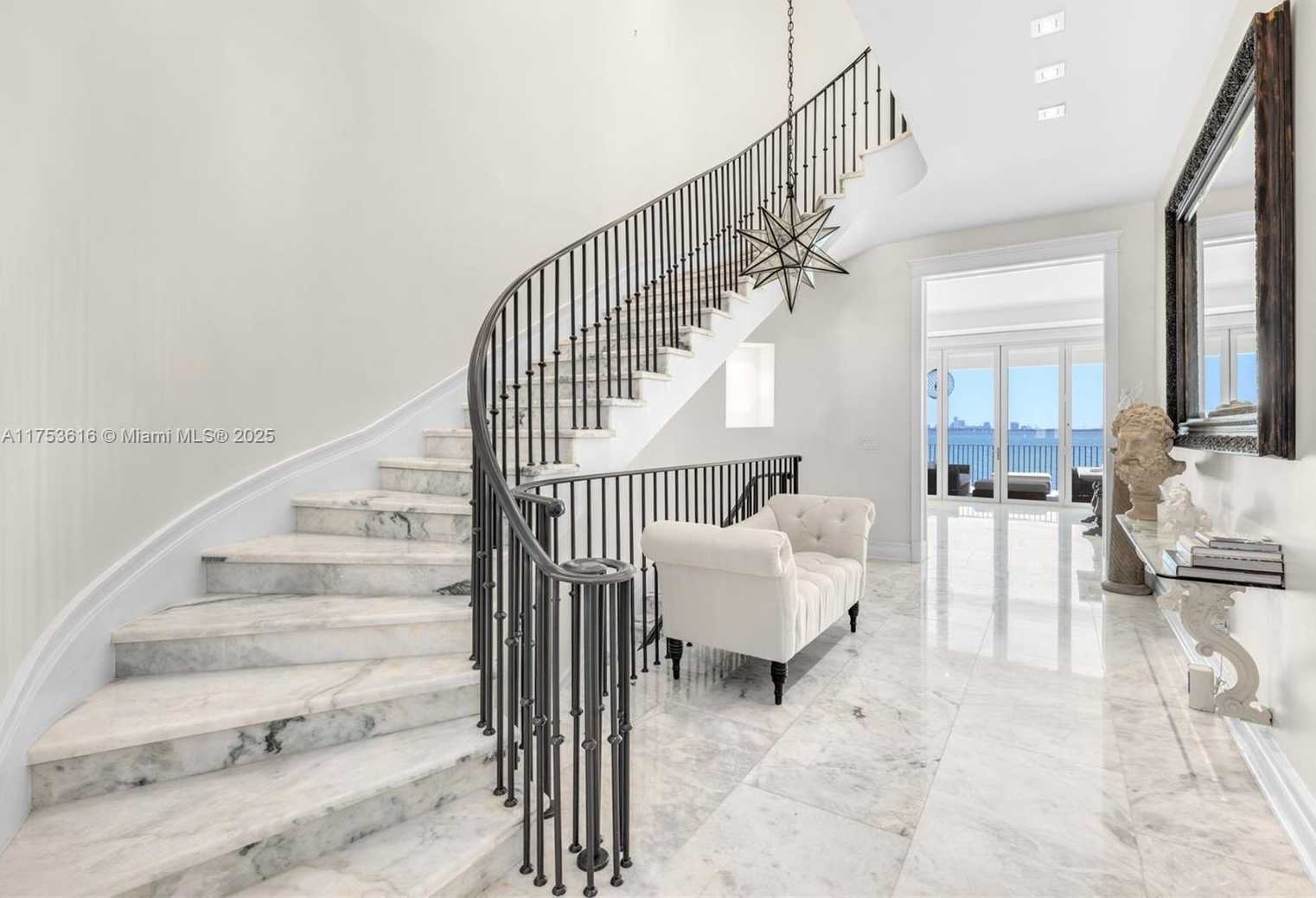 Small Image of 1460 SOUTH TREASURE DR, North Bay Village Number 42