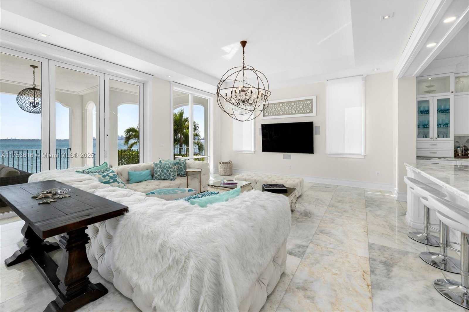 Small Image of 1460 SOUTH TREASURE DR, North Bay Village Number 44
