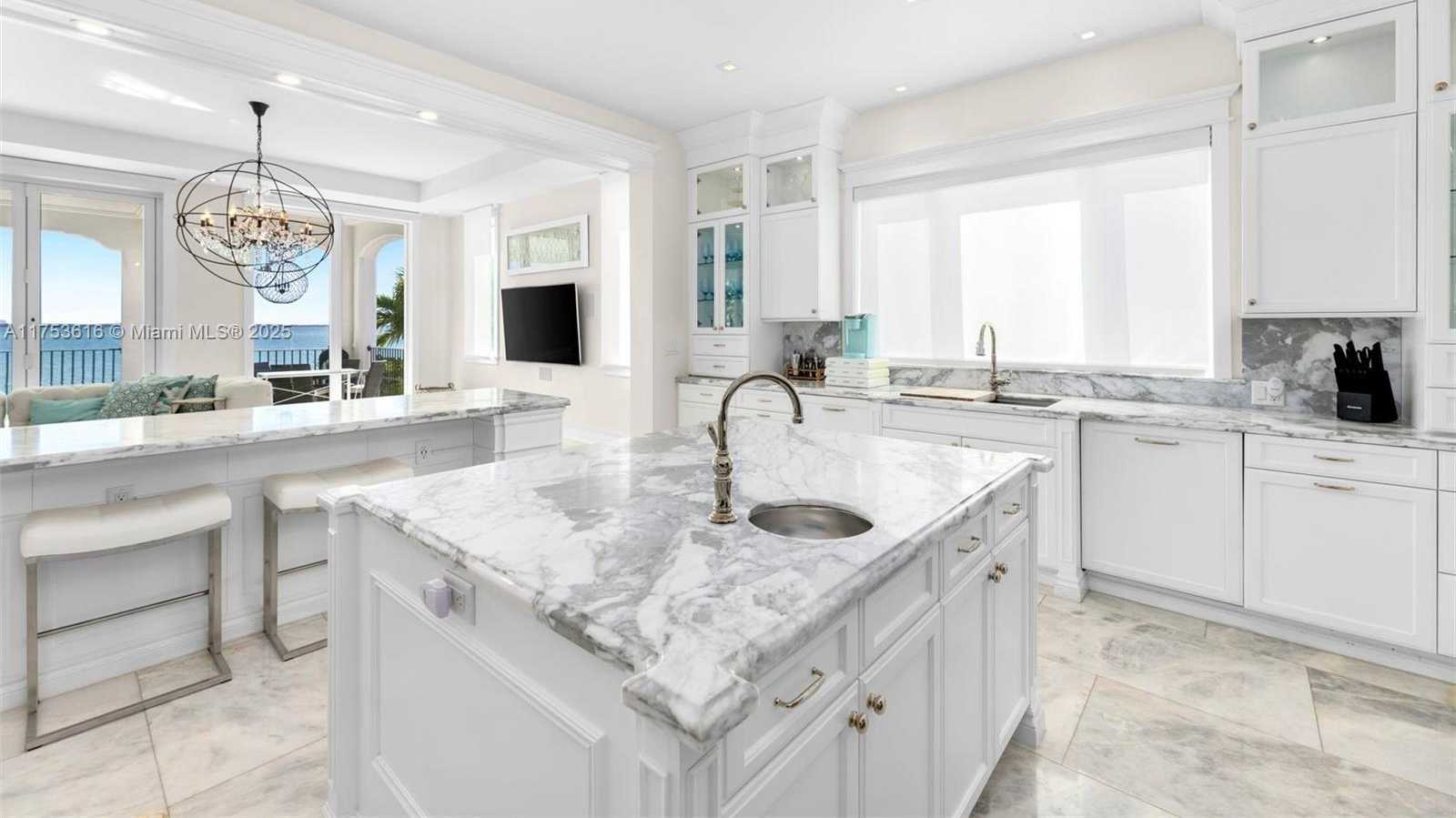 Small Image of 1460 SOUTH TREASURE DR, North Bay Village Number 50