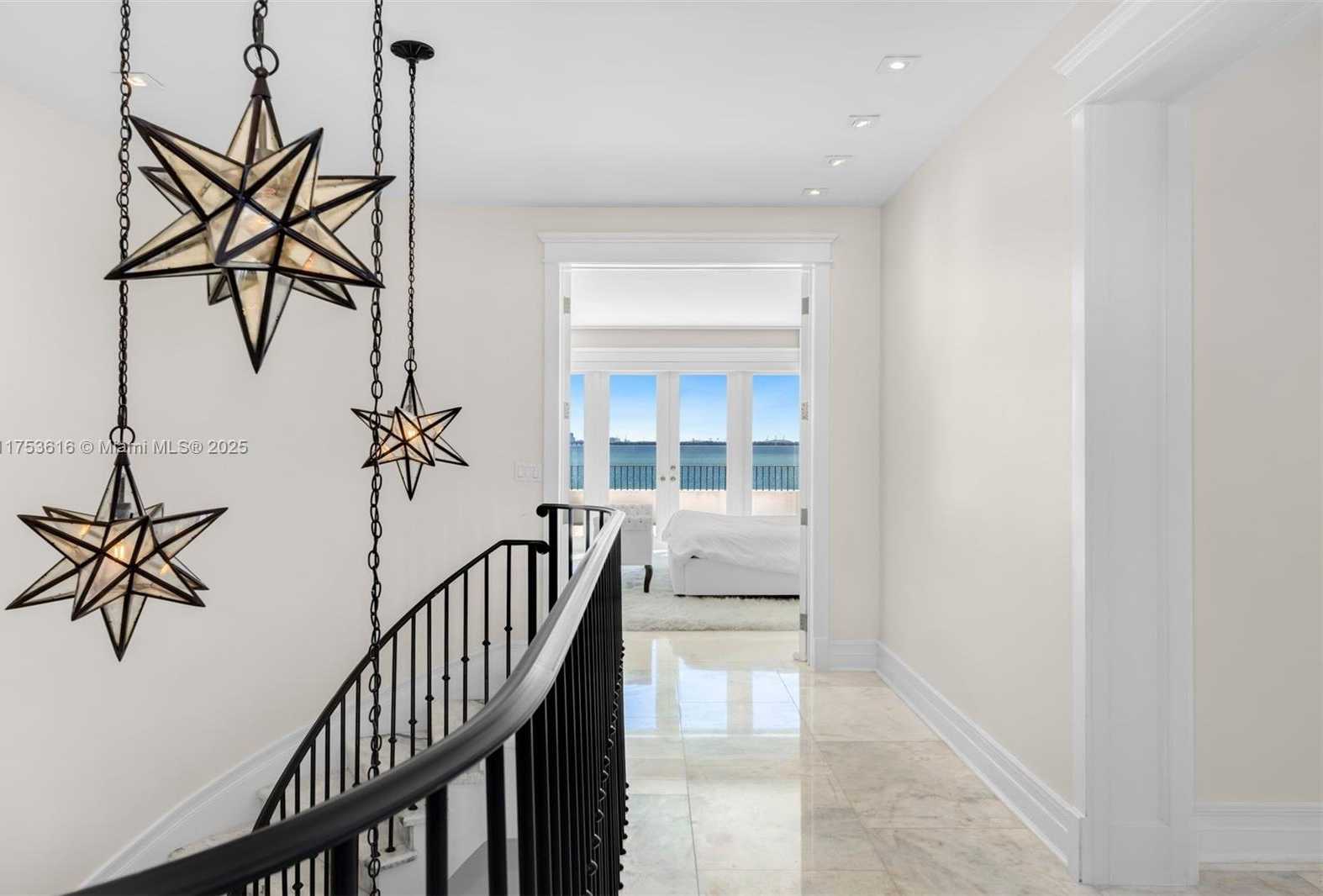 Small Image of 1460 SOUTH TREASURE DR, North Bay Village Number 51