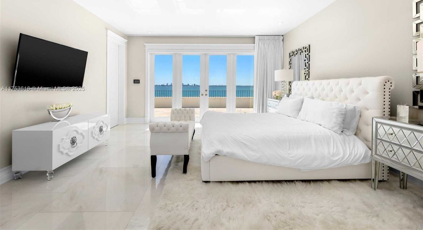 Small Image of 1460 SOUTH TREASURE DR, North Bay Village Number 54
