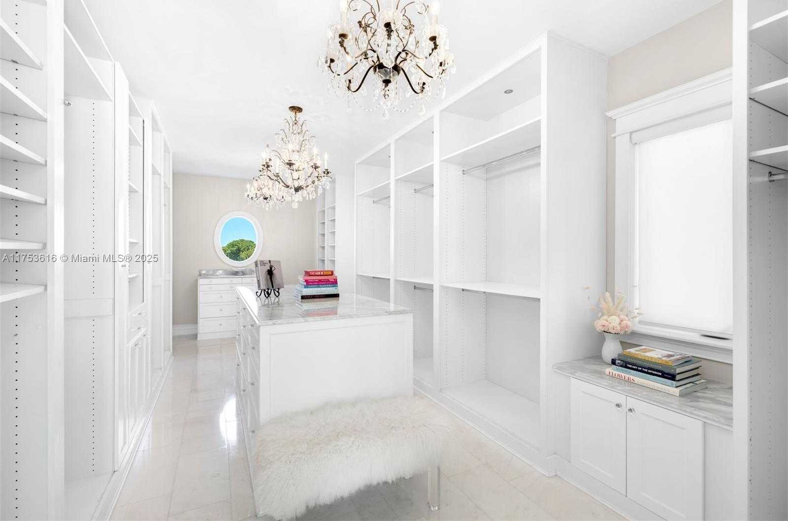 Small Image of 1460 SOUTH TREASURE DR, North Bay Village Number 58