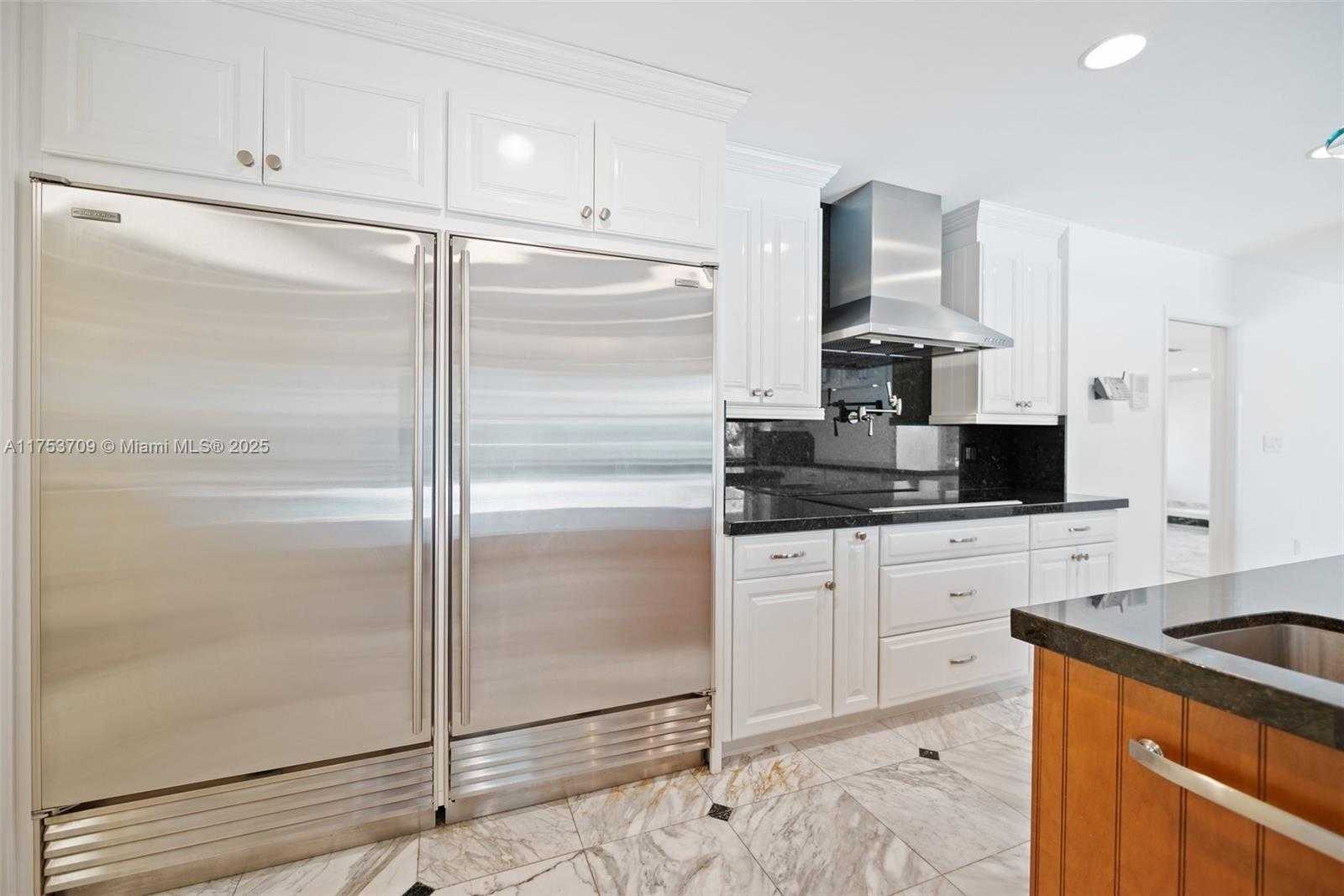 Small Image of 13060 SOUTH WEST 70TH AVE, Pinecrest Number 17