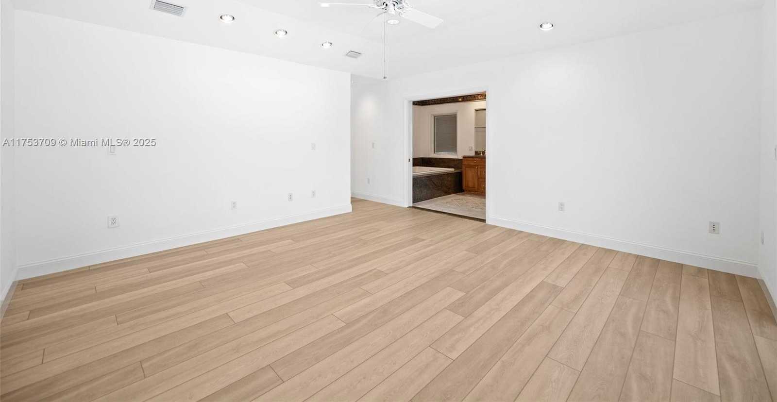 Small Image of 13060 SOUTH WEST 70TH AVE, Pinecrest Number 27