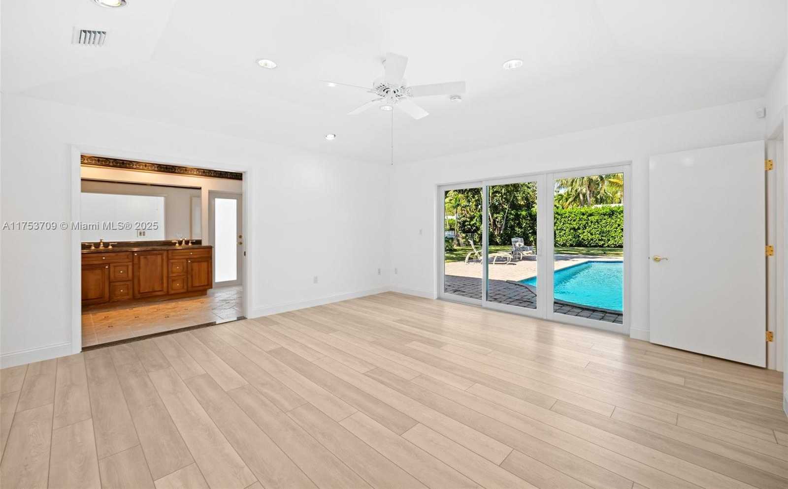 Small Image of 13060 SOUTH WEST 70TH AVE, Pinecrest Number 29