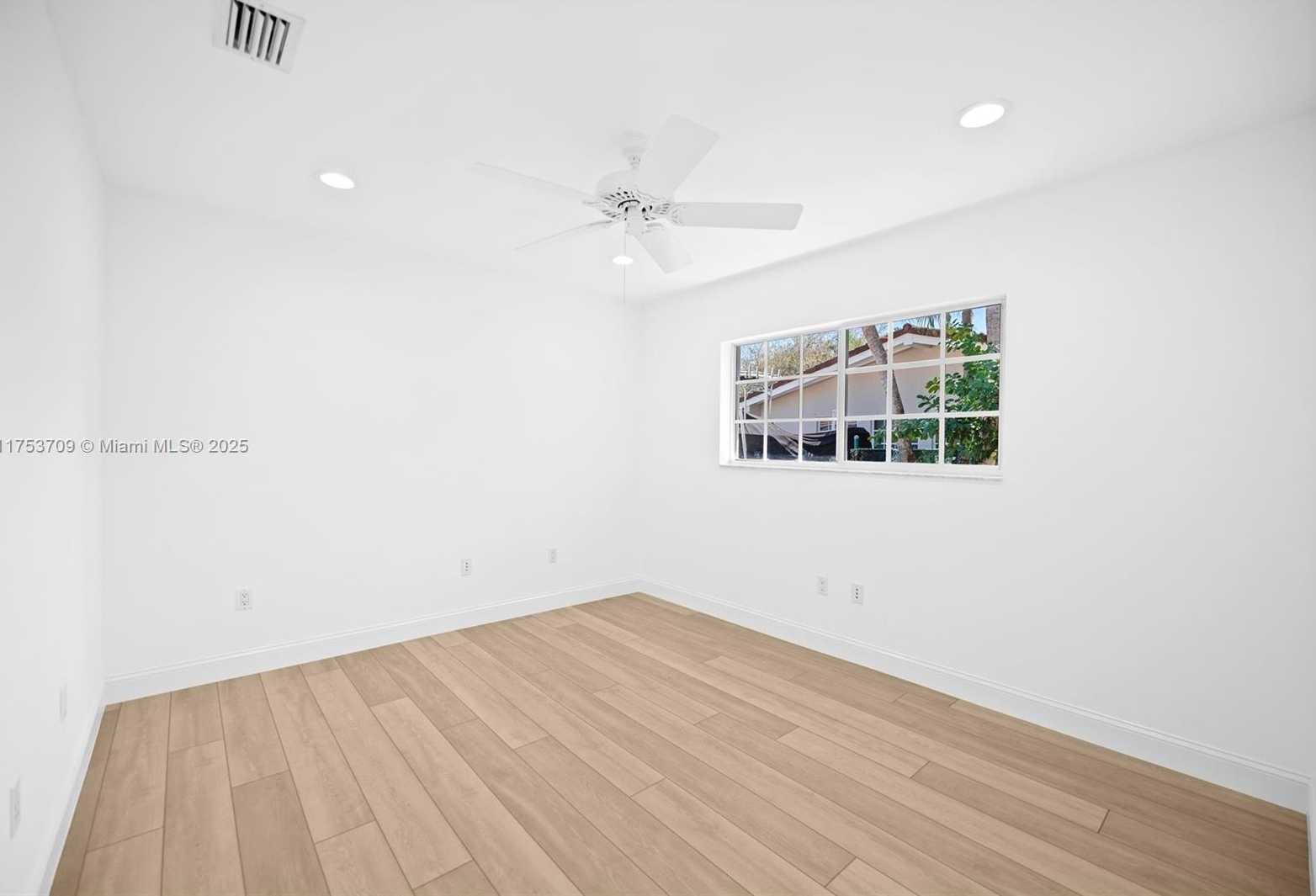 Small Image of 13060 SOUTH WEST 70TH AVE, Pinecrest Number 31