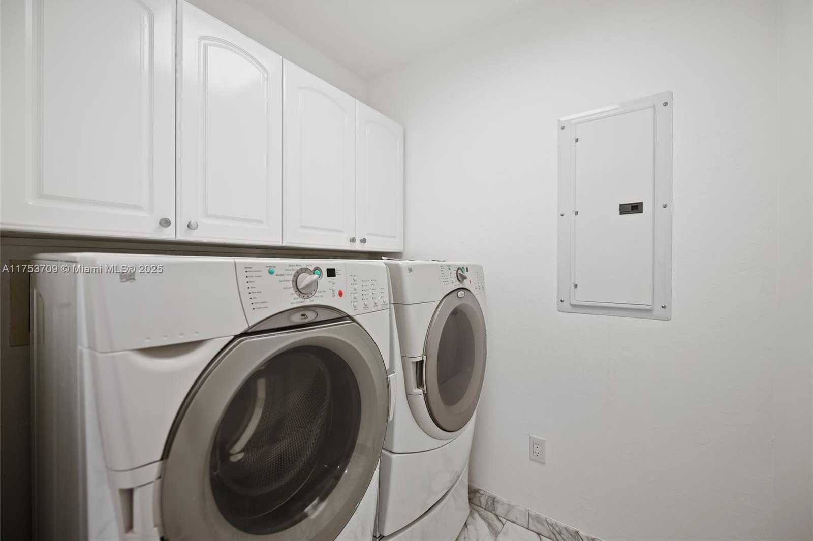 Small Image of 13060 SOUTH WEST 70TH AVE, Pinecrest Number 35