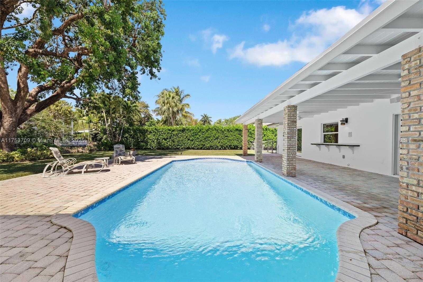 Small Image of 13060 SOUTH WEST 70TH AVE, Pinecrest Number 41