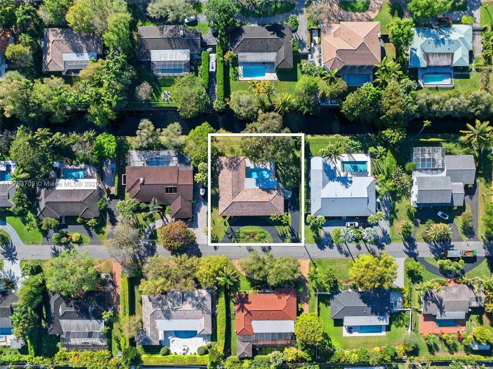 Small Image of 13060 SOUTH WEST 70TH AVE, Pinecrest Number 49
