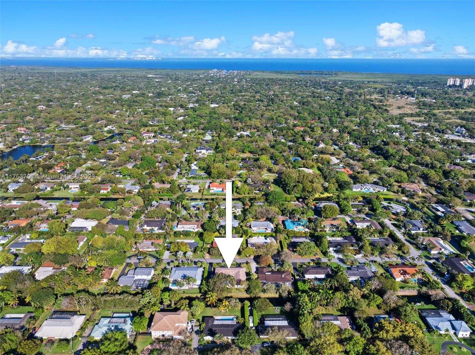 Small Image of 13060 SOUTH WEST 70TH AVE, Pinecrest Number 52