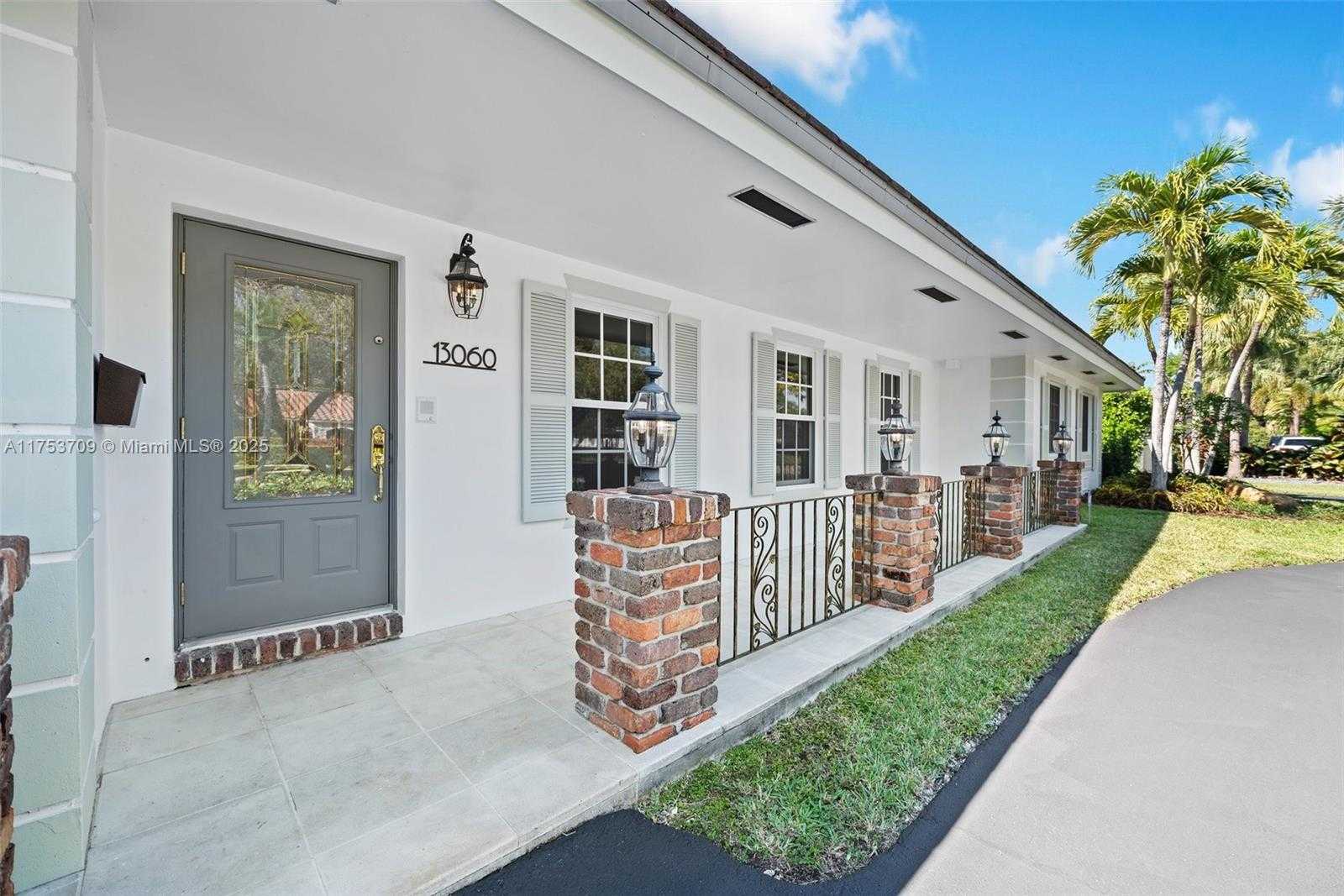 Small Image of 13060 SOUTH WEST 70TH AVE, Pinecrest Number 7