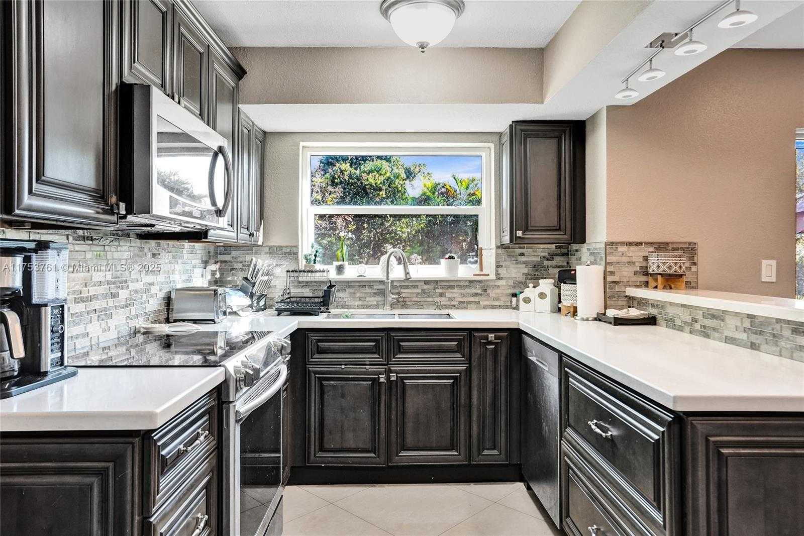Small Image of 9440 SOUTH WEST 49TH PL, Cooper City Number 12