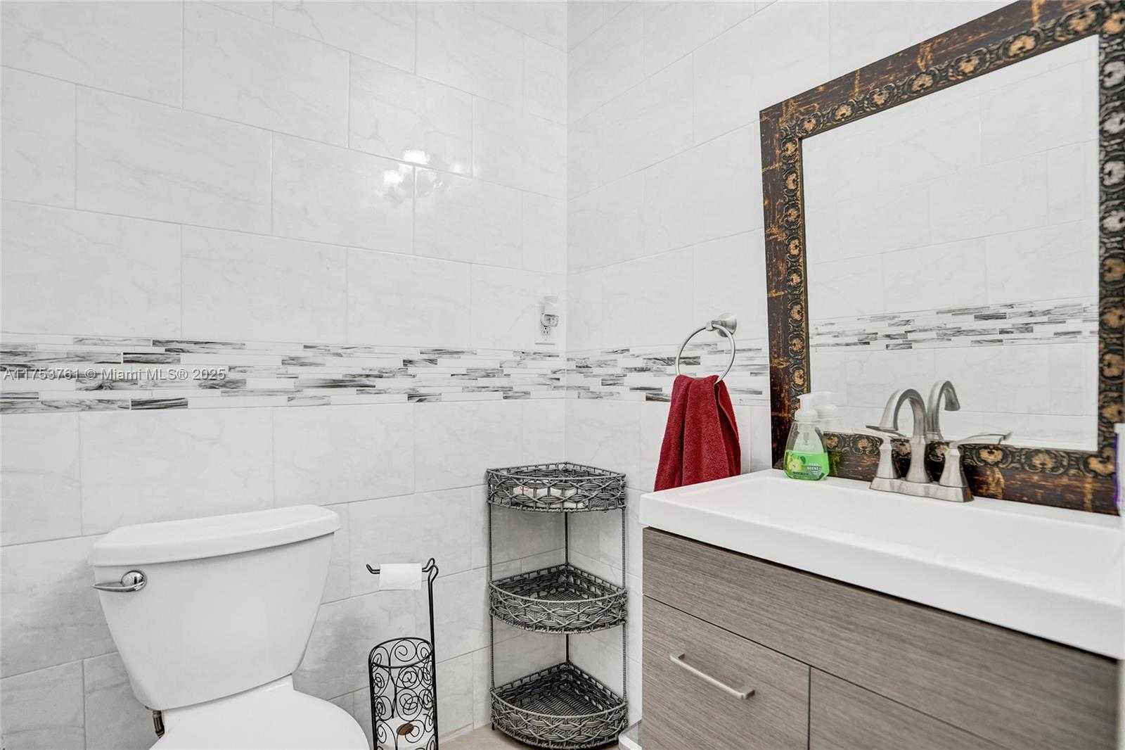 Small Image of 9440 SOUTH WEST 49TH PL, Cooper City Number 25