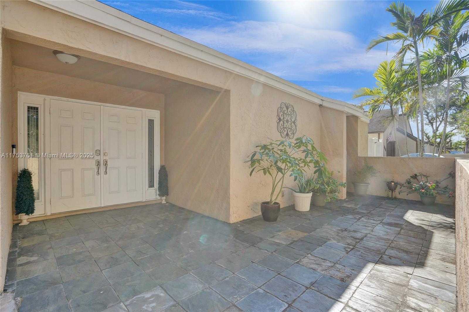 Small Image of 9440 SOUTH WEST 49TH PL, Cooper City Number 3