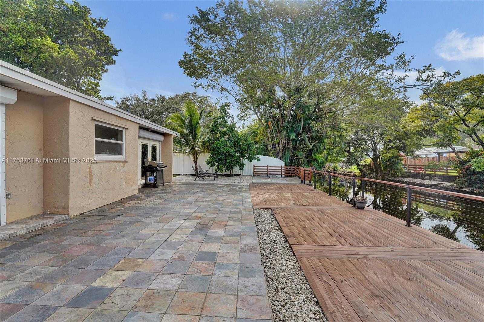 Small Image of 9440 SOUTH WEST 49TH PL, Cooper City Number 42