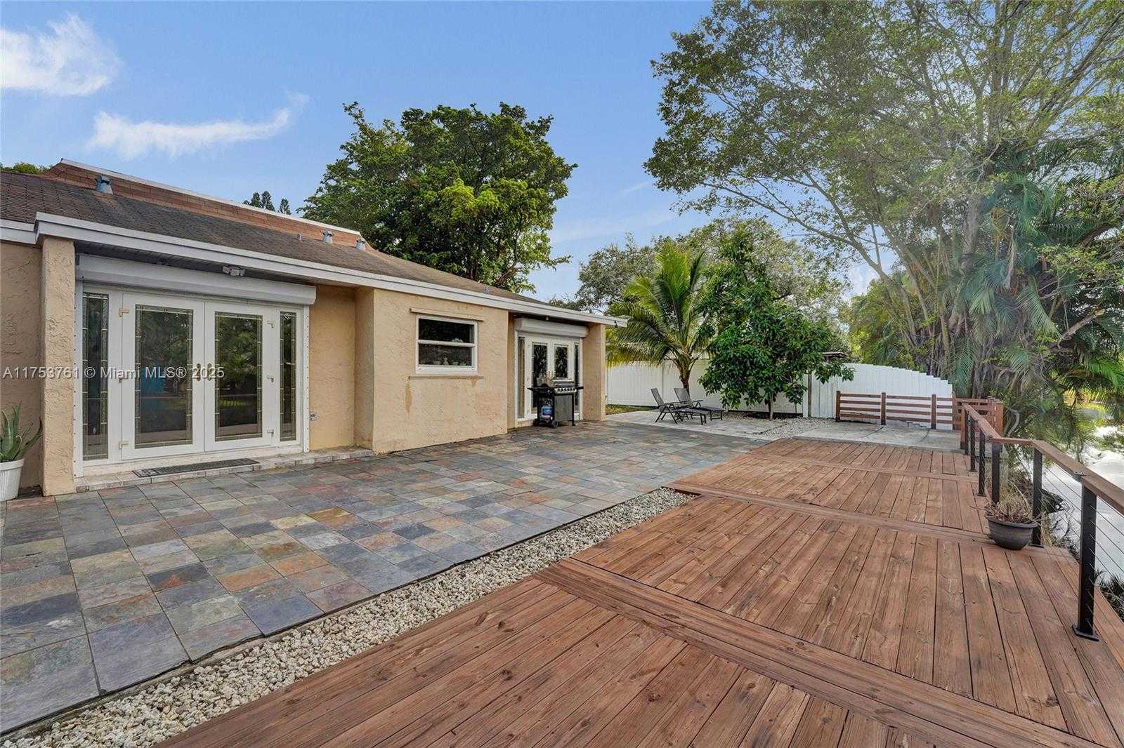 Small Image of 9440 SOUTH WEST 49TH PL, Cooper City Number 44