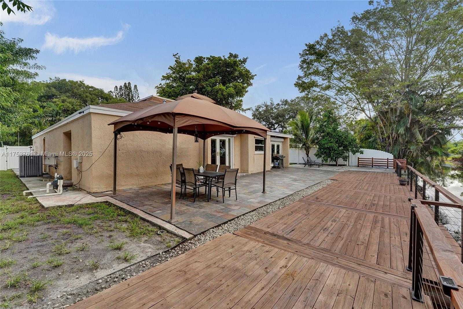 Small Image of 9440 SOUTH WEST 49TH PL, Cooper City Number 65