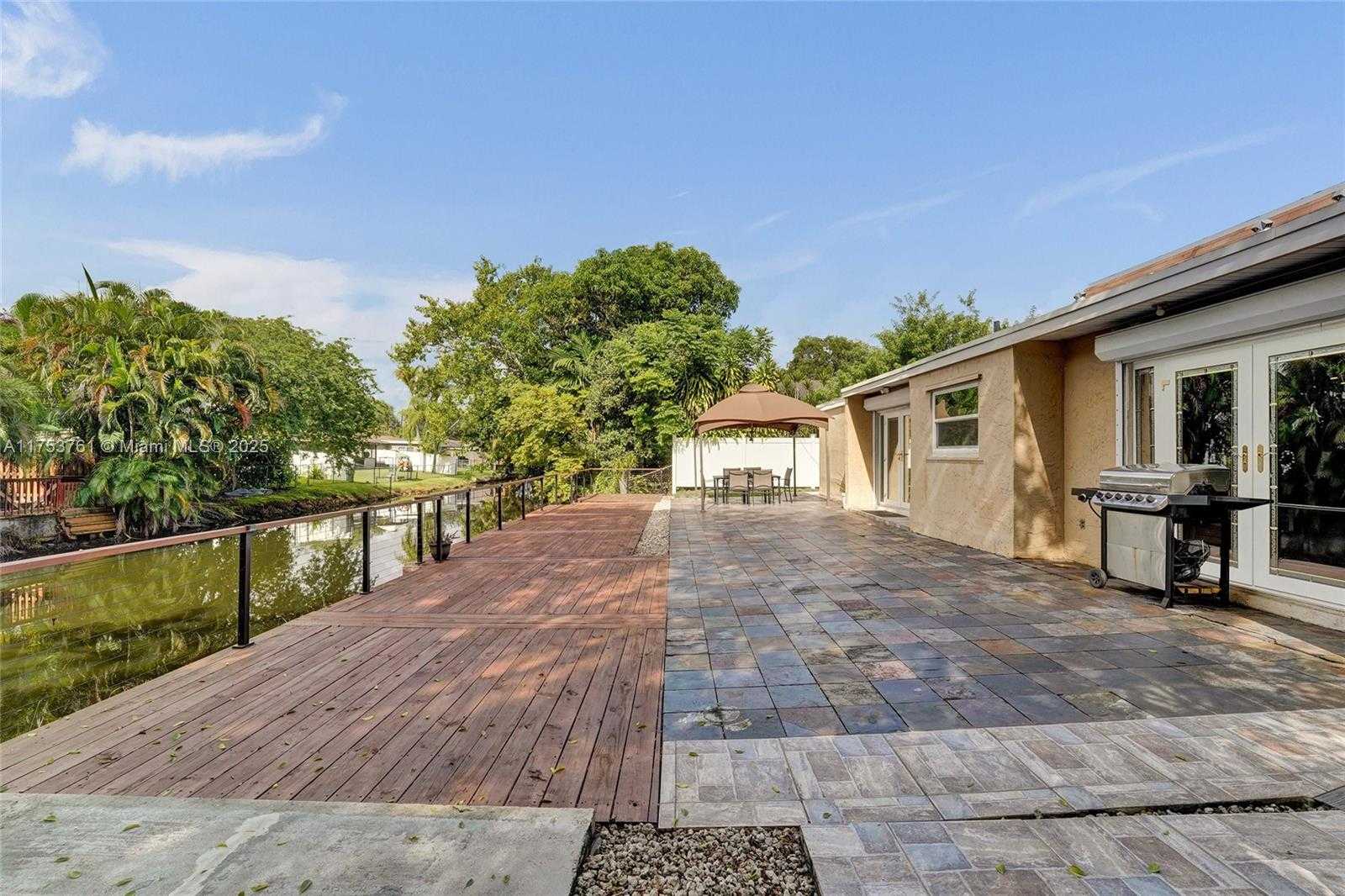Small Image of 9440 SOUTH WEST 49TH PL, Cooper City Number 71