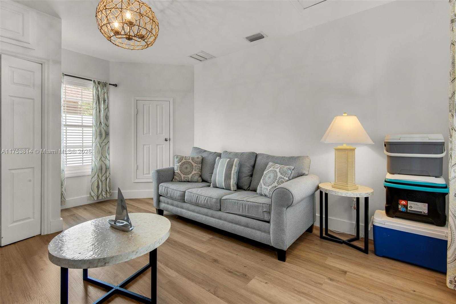 Small Image of 13011 OLEANDER DR, Panama City Number 26