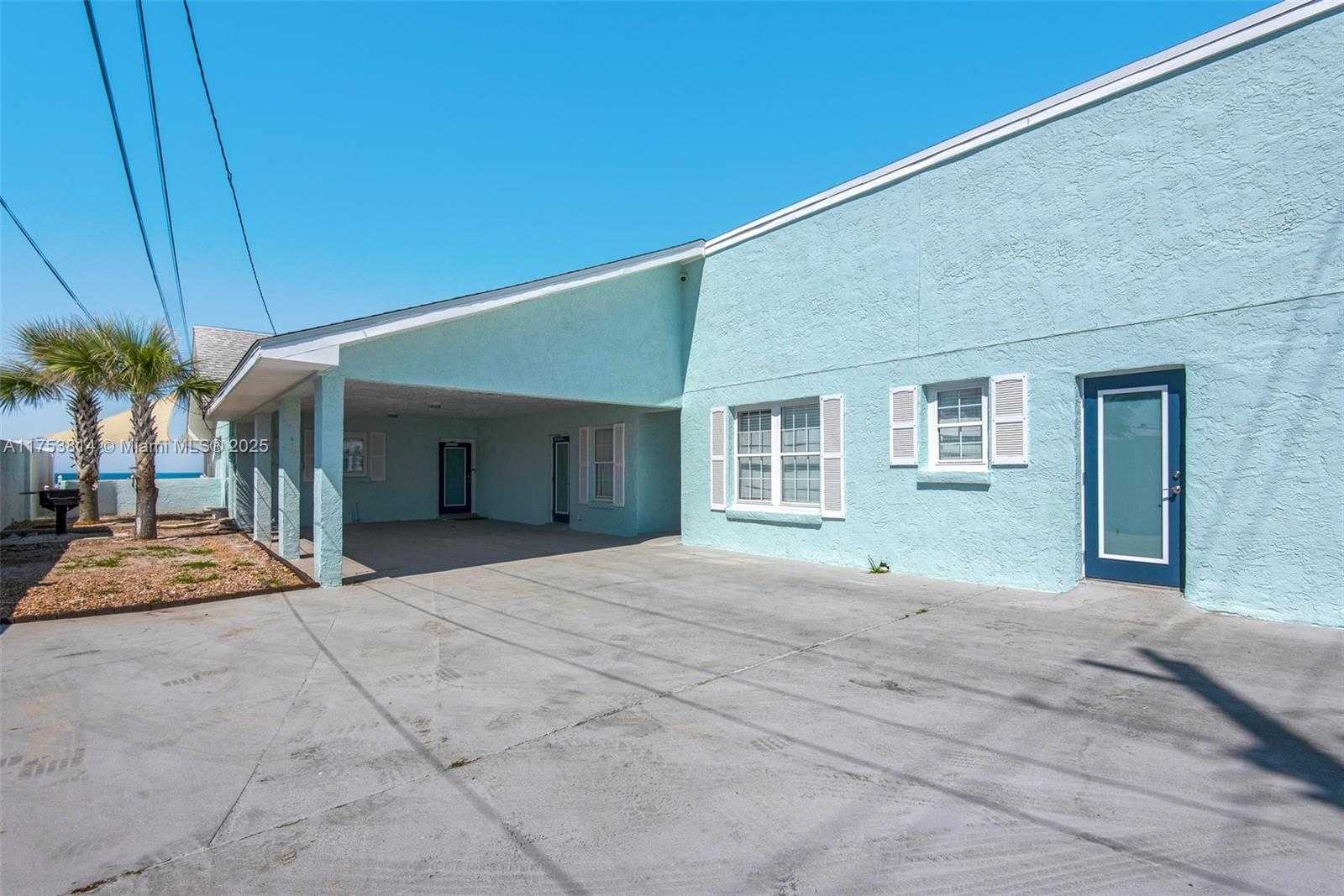 Small Image of 13011 OLEANDER DR, Panama City Number 3