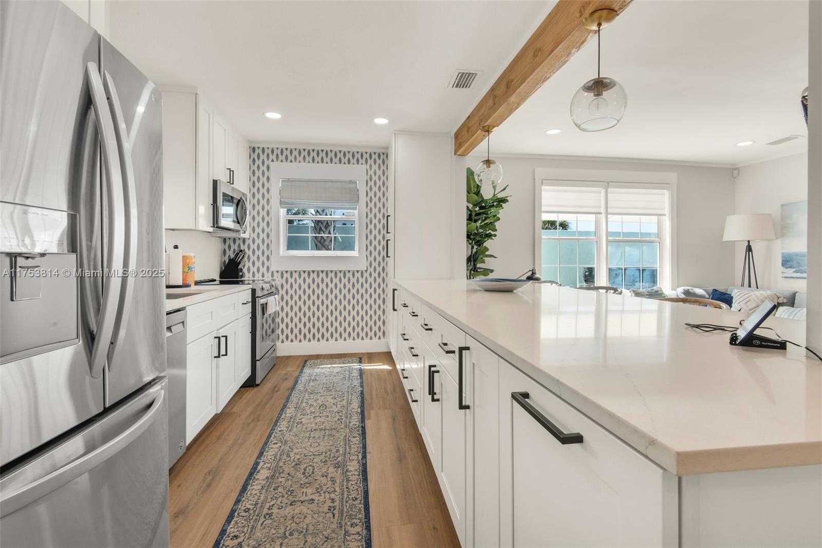 Small Image of 13011 OLEANDER DR, Panama City Number 9