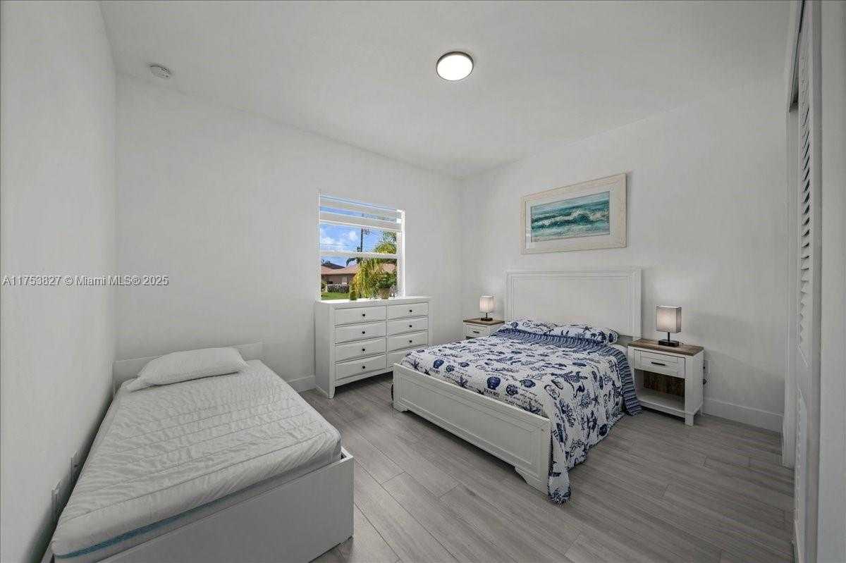 Small Image of 2144 BARBADO AVE, Fort Myers Number 18
