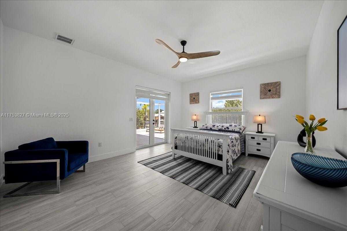 Small Image of 2144 BARBADO AVE, Fort Myers Number 25