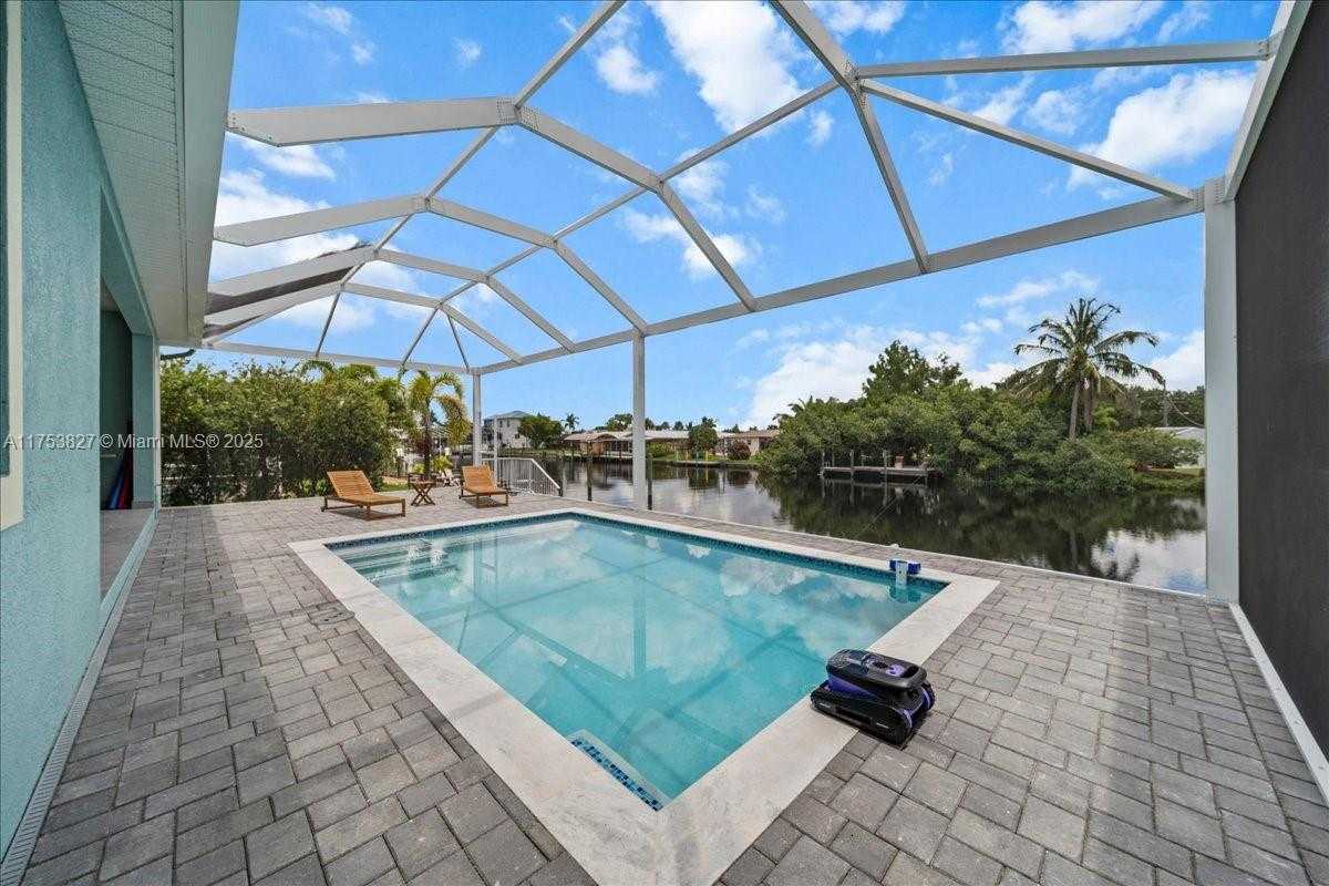 Small Image of 2144 BARBADO AVE, Fort Myers Number 30