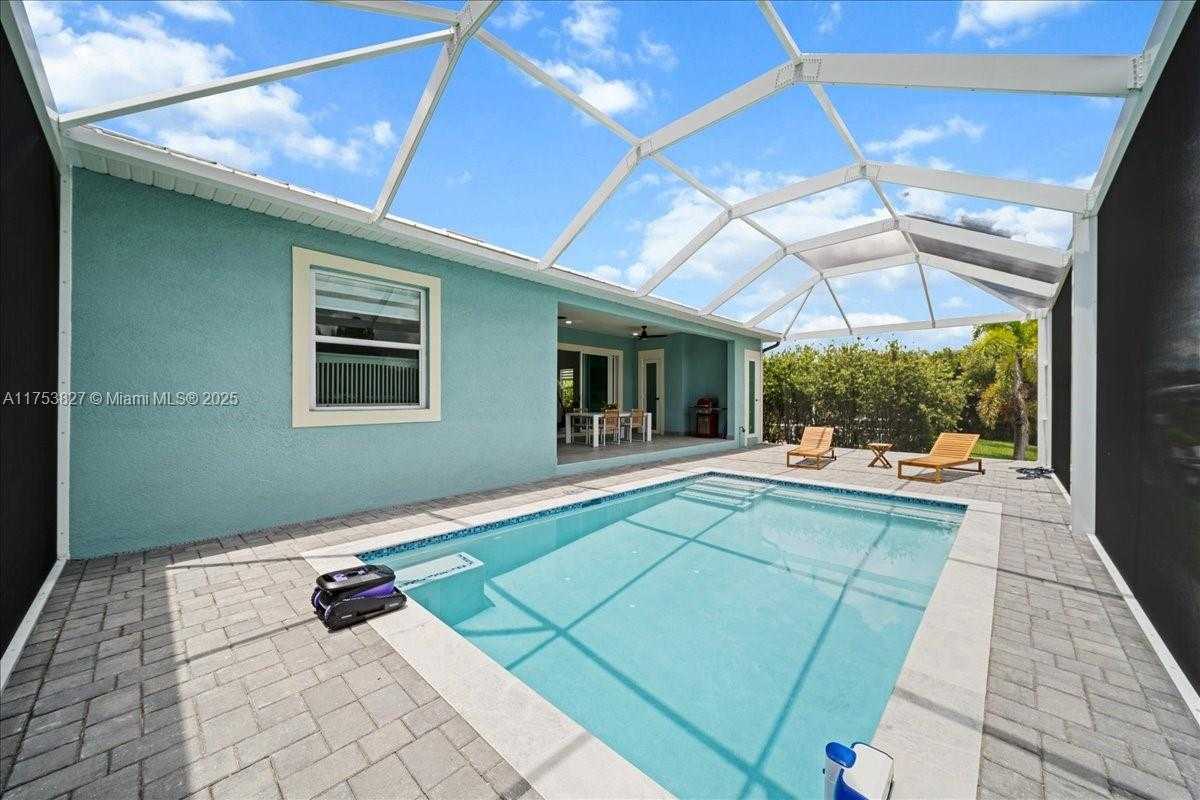 Small Image of 2144 BARBADO AVE, Fort Myers Number 31