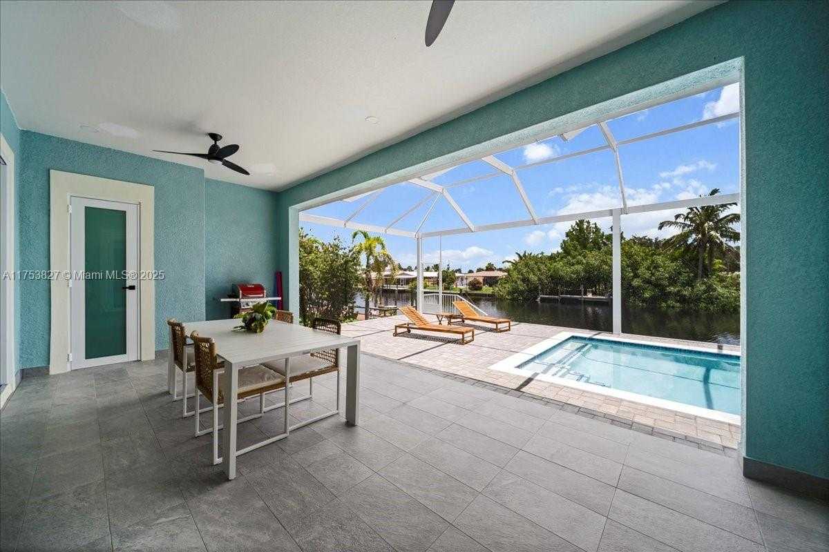 Small Image of 2144 BARBADO AVE, Fort Myers Number 35