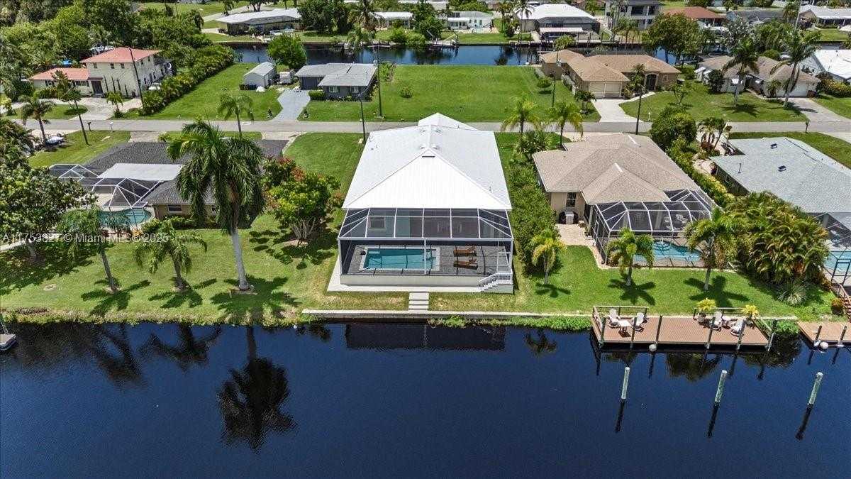 Small Image of 2144 BARBADO AVE, Fort Myers Number 42