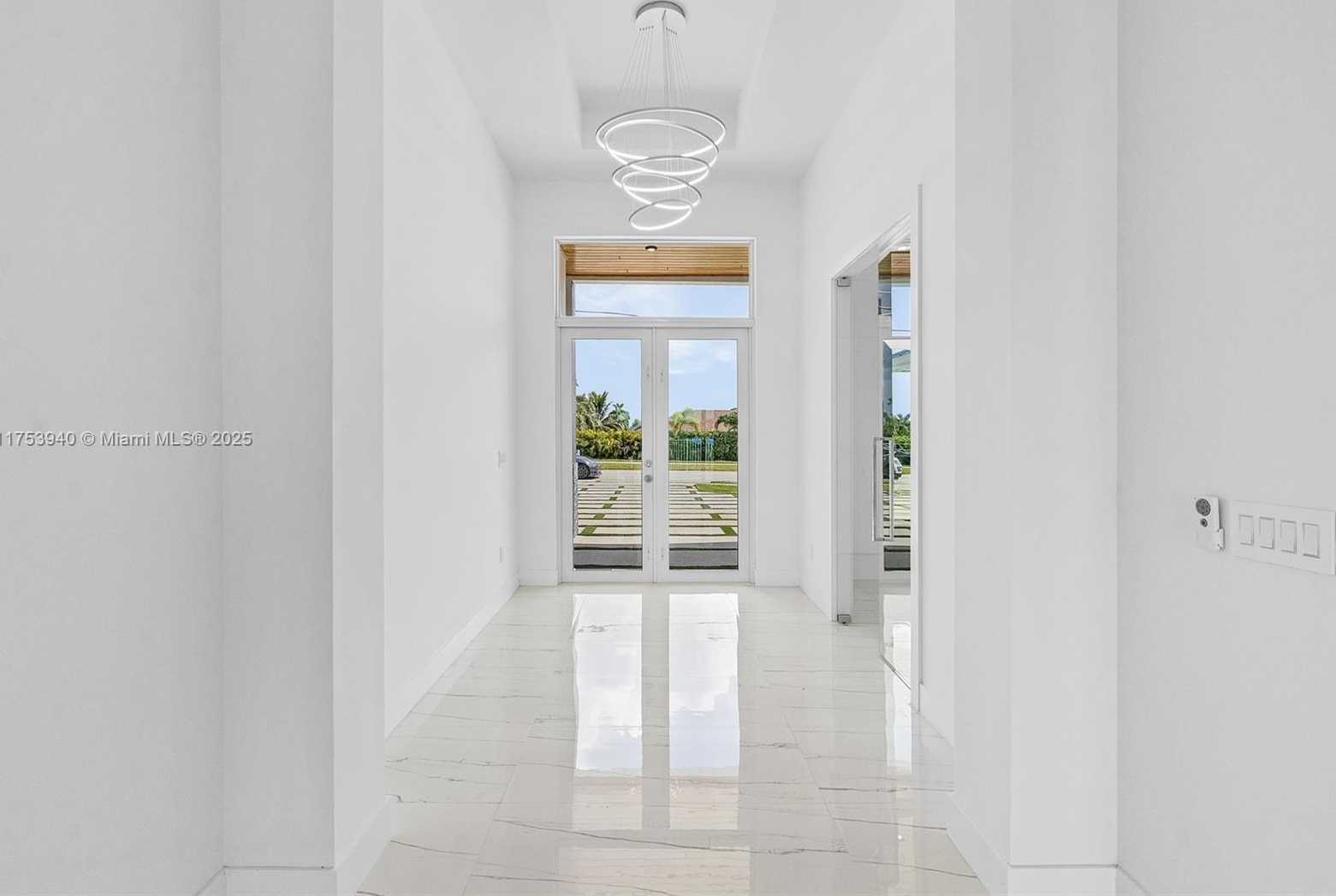 Small Image of 1713 SAVONA PKWY W, Cape Coral Number 15