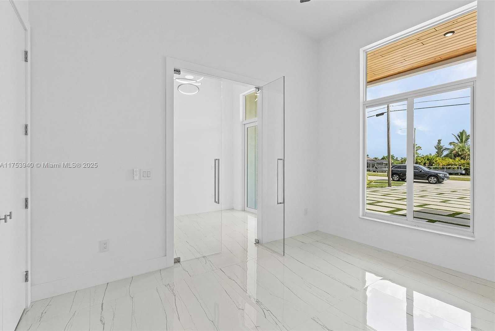 Small Image of 1713 SAVONA PKWY W, Cape Coral Number 16