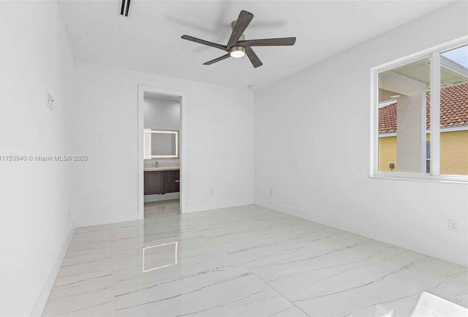 Small Image of 1713 SAVONA PKWY W, Cape Coral Number 17