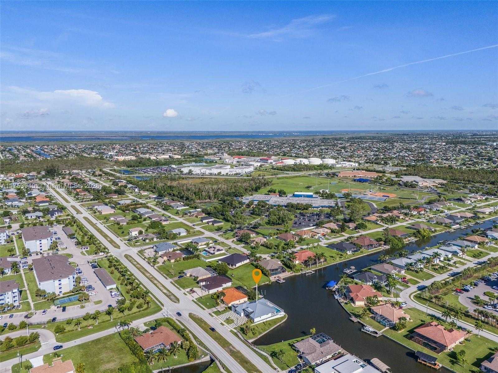 Small Image of 1713 SAVONA PKWY W, Cape Coral Number 38