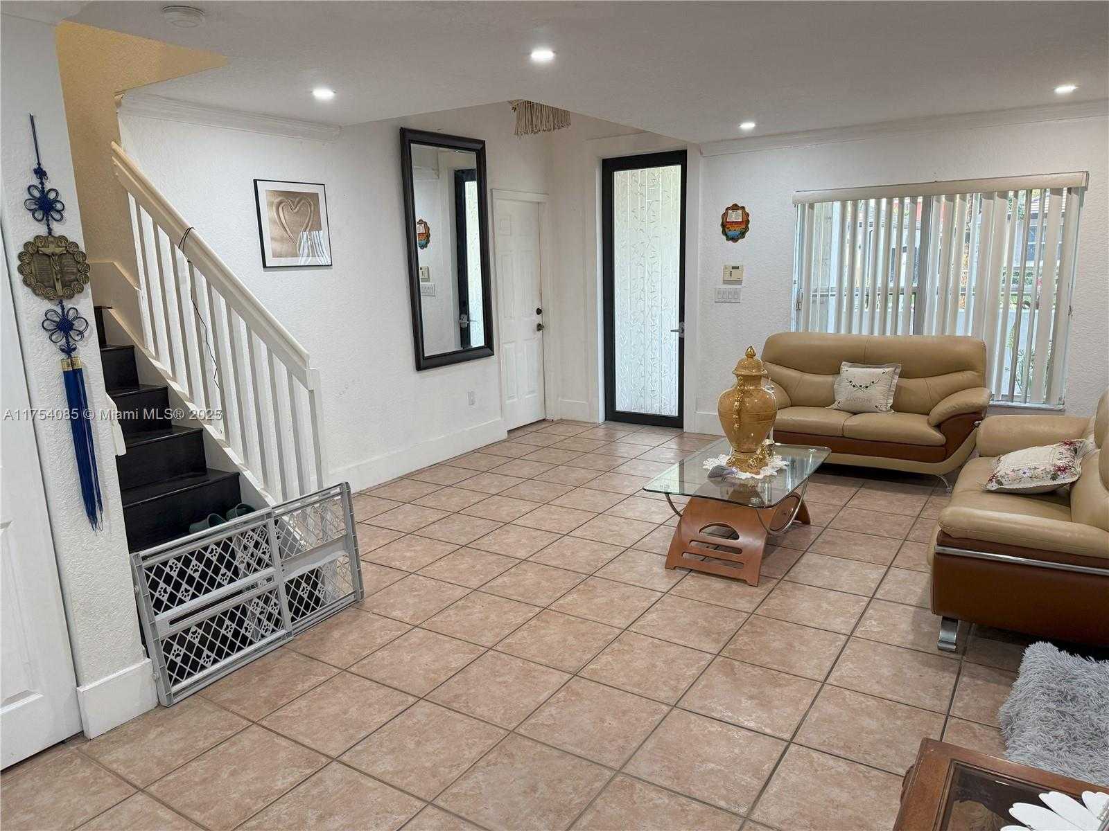 Small Image of 16618 SOUTH WEST 68TH TER, Miami Number 11