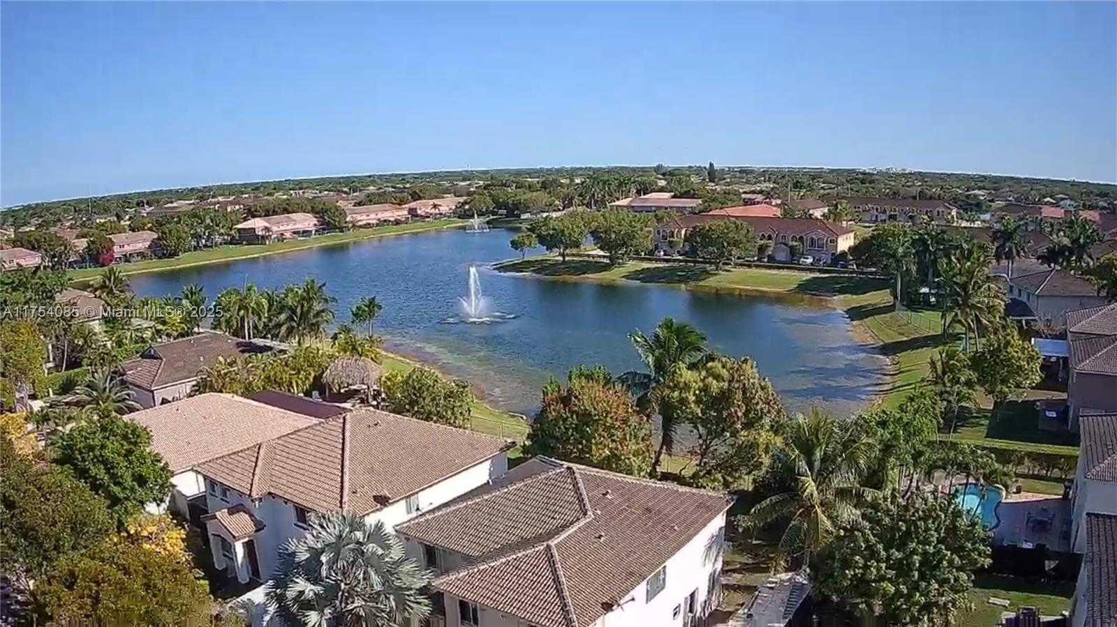 Small Image of 16618 SOUTH WEST 68TH TER, Miami Number 7