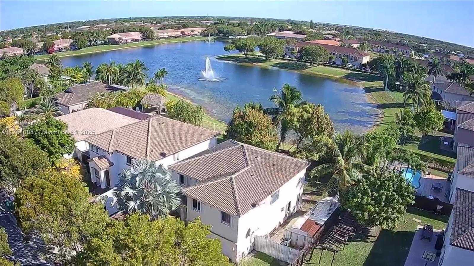 Small Image of 16618 SOUTH WEST 68TH TER, Miami Number 8