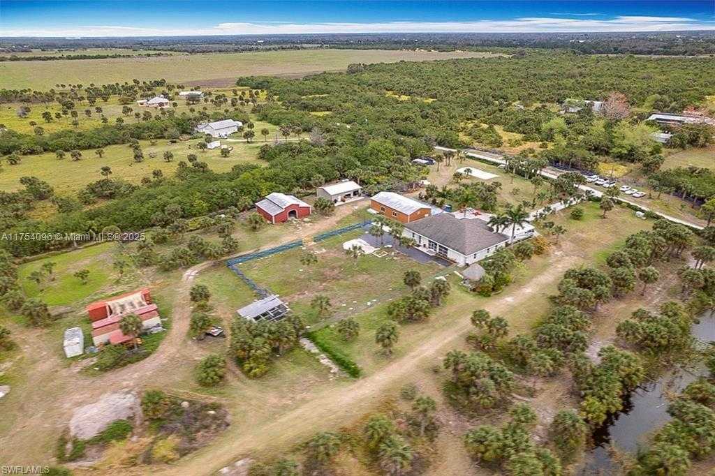 Small Image of 7684 COUNTY RD 78, La Belle Number 33