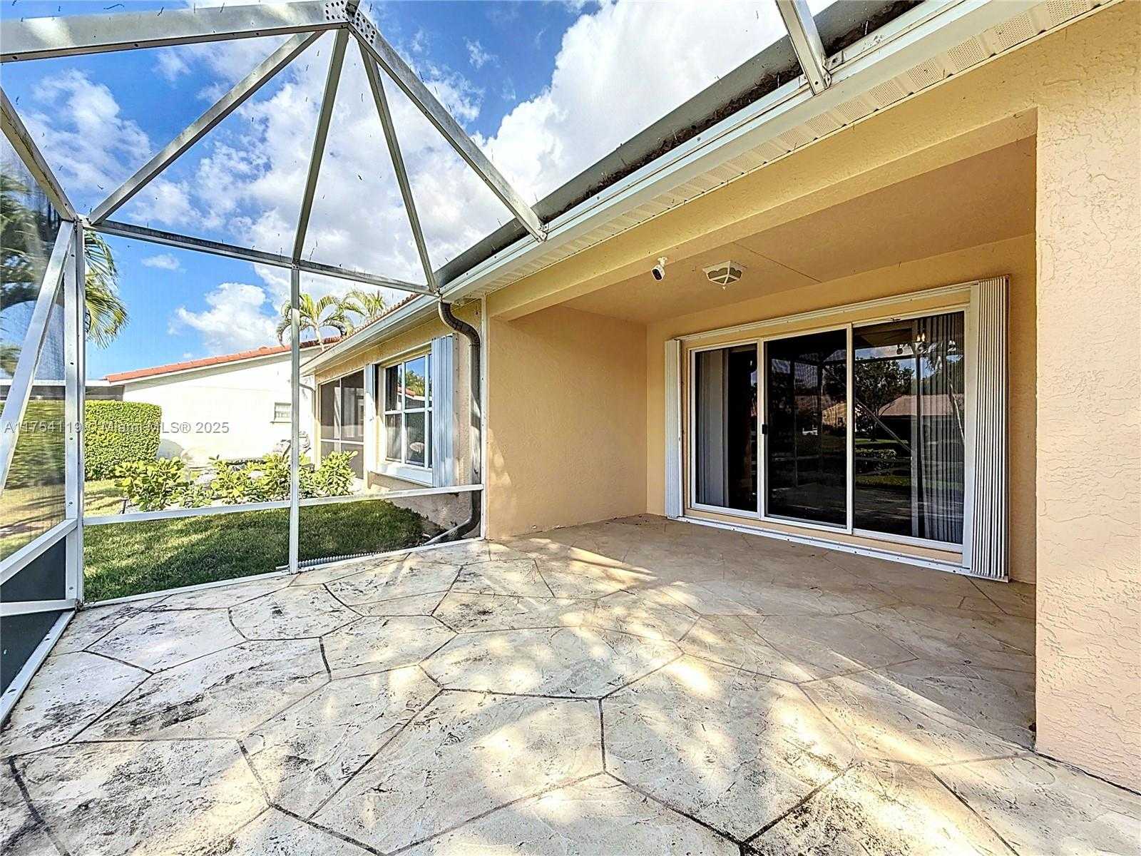 Small Image of 139 SAUSALITO DR, Boynton Beach Number 29