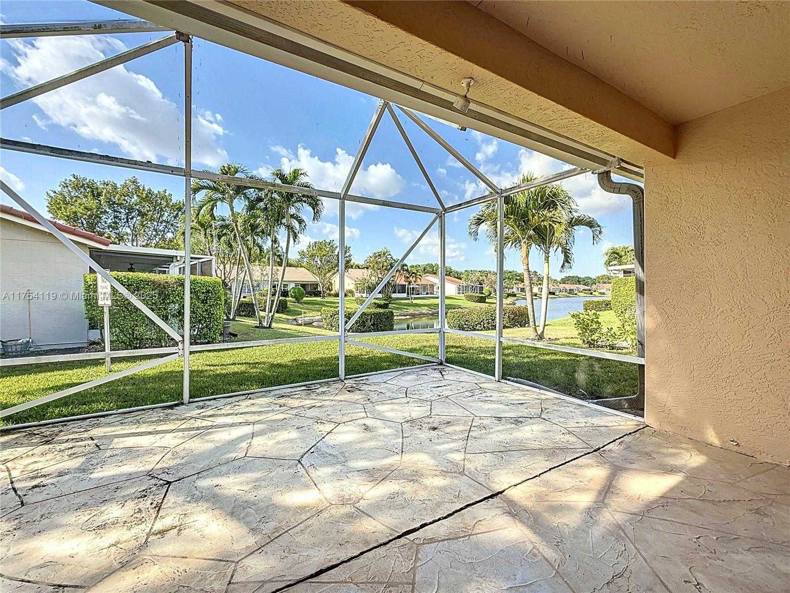 Small Image of 139 SAUSALITO DR, Boynton Beach Number 31