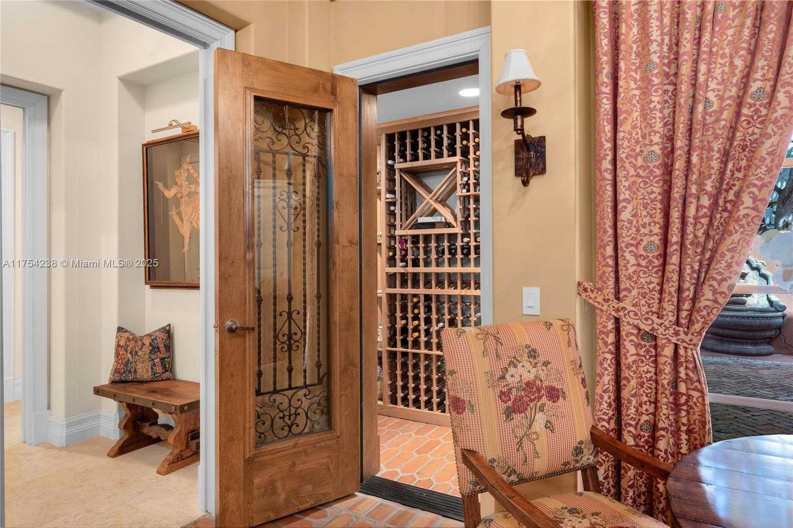 Small Image of 1091 HILLSBORO MILE, Hillsboro Beach Number 22