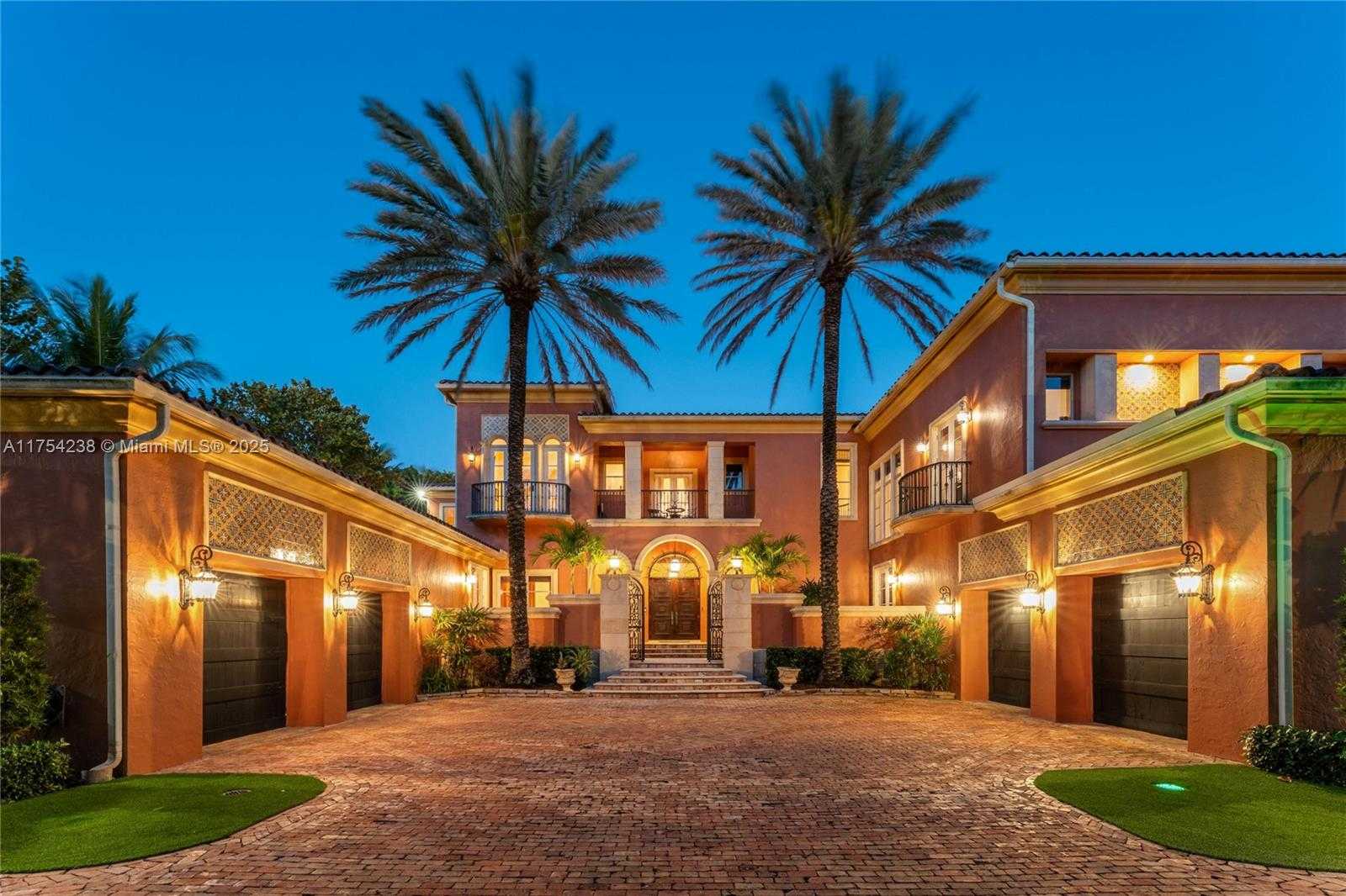 Small Image of 1091 HILLSBORO MILE, Hillsboro Beach Number 26