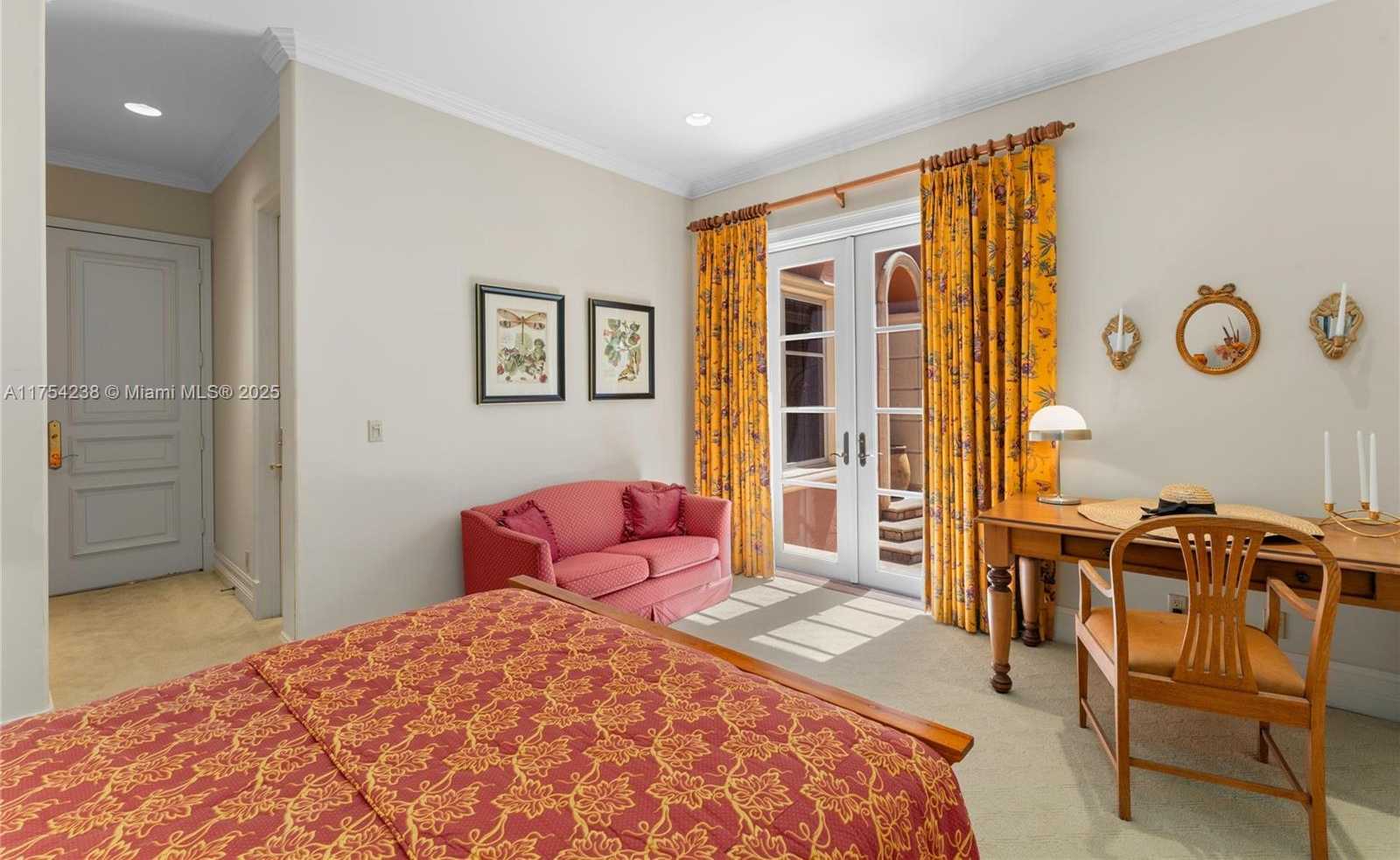 Small Image of 1091 HILLSBORO MILE, Hillsboro Beach Number 39