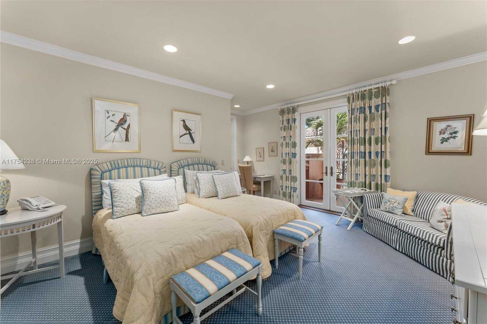 Small Image of 1091 HILLSBORO MILE, Hillsboro Beach Number 41