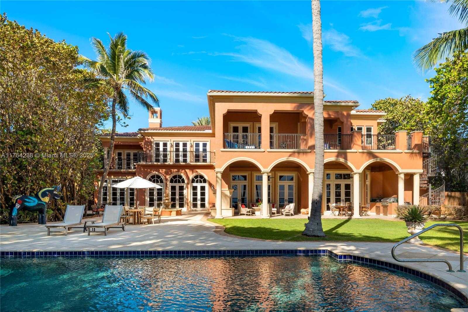 Small Image of 1091 HILLSBORO MILE, Hillsboro Beach Number 49