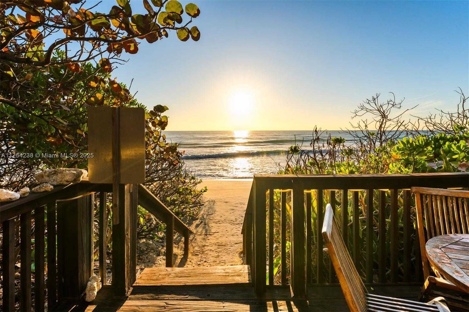 Small Image of 1091 HILLSBORO MILE, Hillsboro Beach Number 73