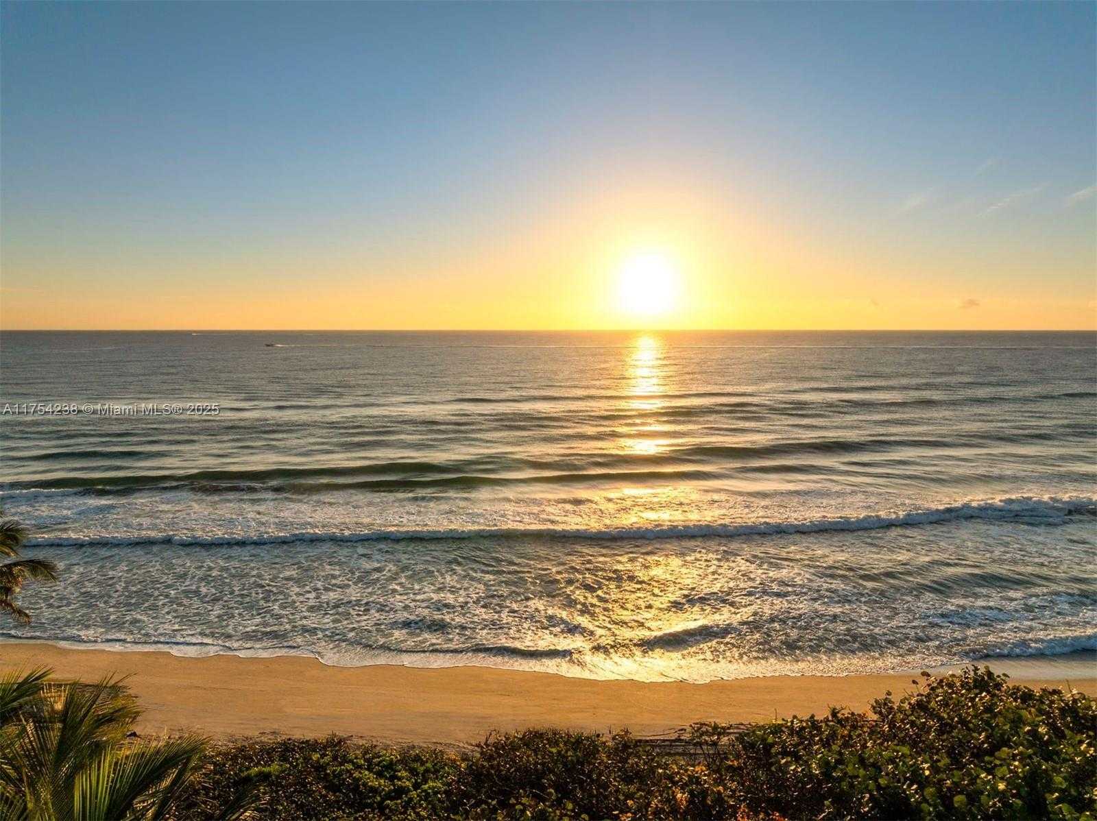 Small Image of 1091 HILLSBORO MILE, Hillsboro Beach Number 74