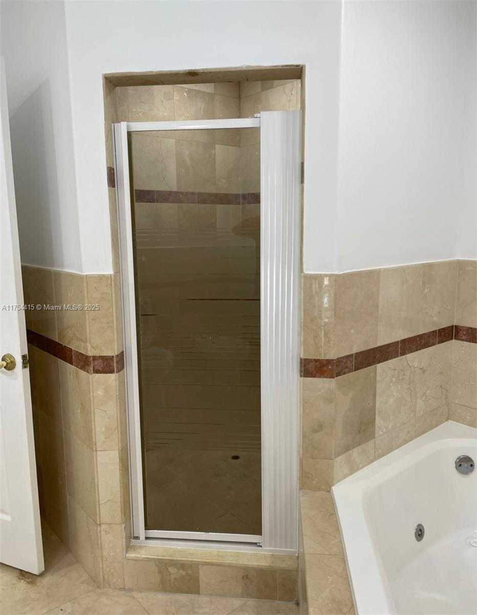 Small Image of 15030 SOUTH WEST 89TH AVE, Palmetto Bay Number 16