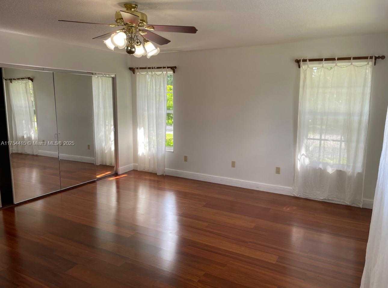 Small Image of 15030 SOUTH WEST 89TH AVE, Palmetto Bay Number 17